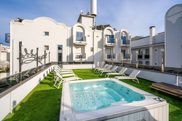 Sundeck