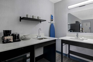 Private kitchenette
