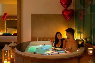 Private spa tub