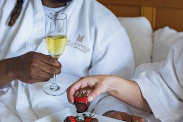 Electric vehicle charging station