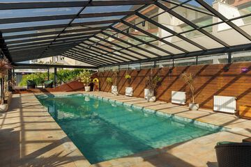 Rooftop pool