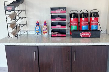 Breakfast/Coffee Service 22 of 23