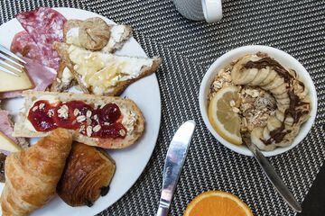 Breakfast meal