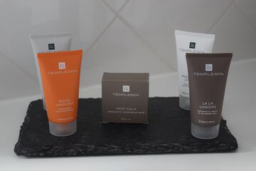 Bathroom amenities