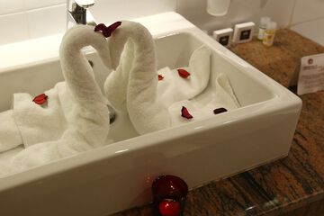 Bathroom sink
