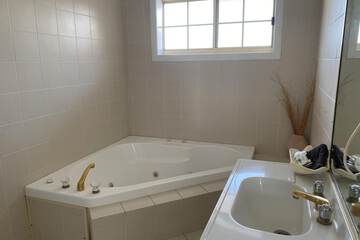 Jetted tub