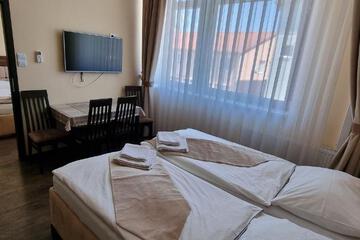 Photo 100