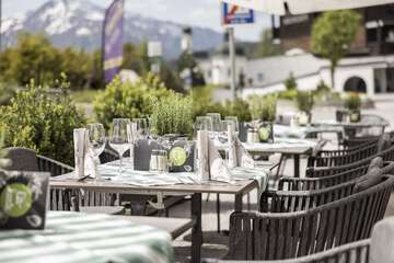 Sundeck