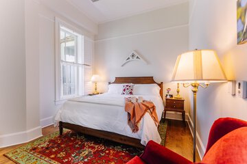 Room 73 of 81