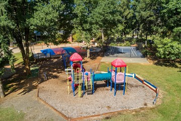 Children's play area - outdoor