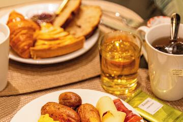 Breakfast meal