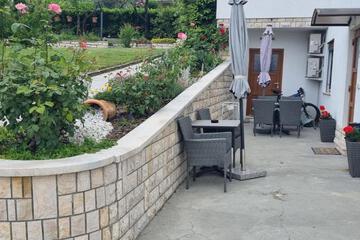 Photo 37