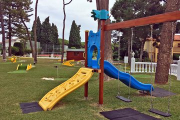 Children's play area - outdoor