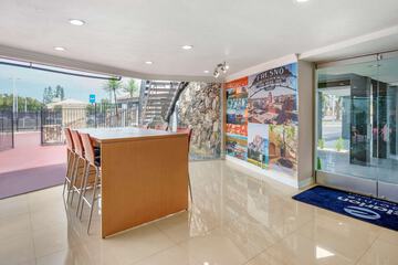 Breakfast/Coffee Service 35 of 51