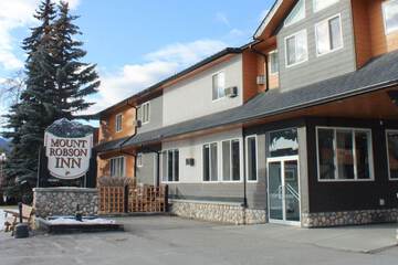 Mount Robson Inn