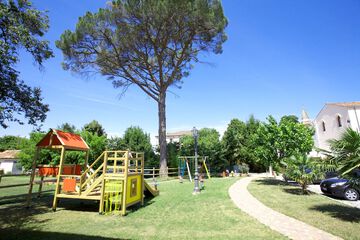 Children's play area - outdoor