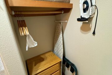 Iron/ironing board