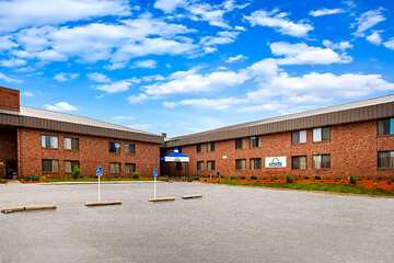 Days Inn by Wyndham Midland