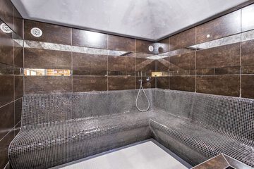 Steam room