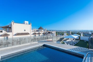 Rooftop pool