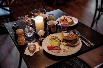 Breakfast meal