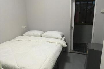 Photo 33