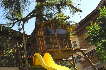 Children's play area - outdoor