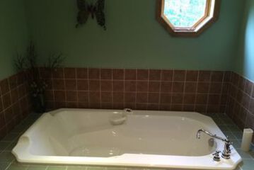 Jetted Tub