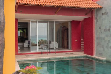 Private pool