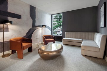 Hotel Interior 8 of 46