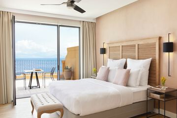 Beach/ocean view
