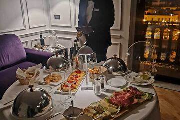 Room service - dining