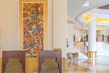 Concierge desk