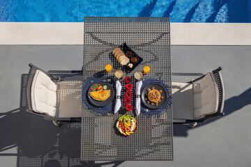 Room service - dining