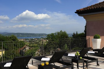 Sundeck