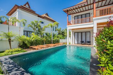 Private pool