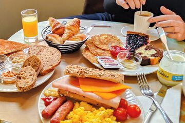 Breakfast buffet