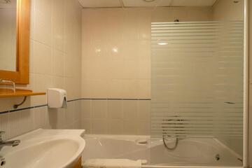 Photo 34