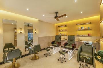 Hair salon