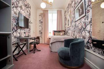 In-room business center