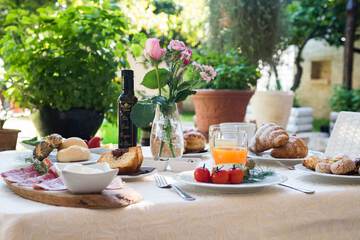 Breakfast meal