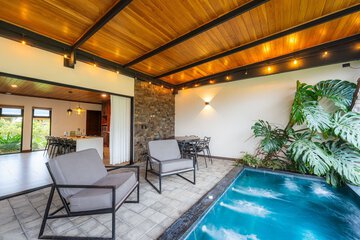 Private spa tub