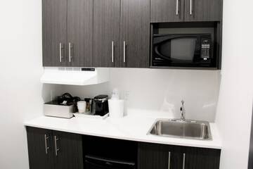 Private kitchenette