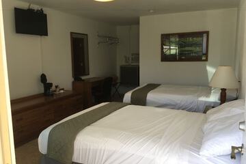 Room 9 of 17