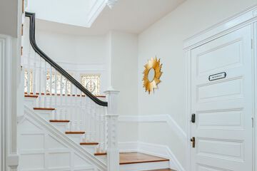 Hotel Interior 24 of 145