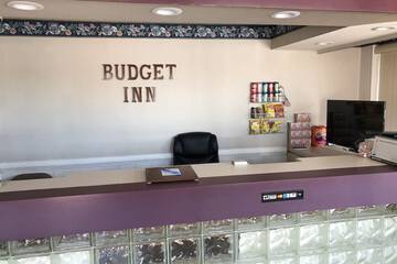 Check-in/check-out kiosk