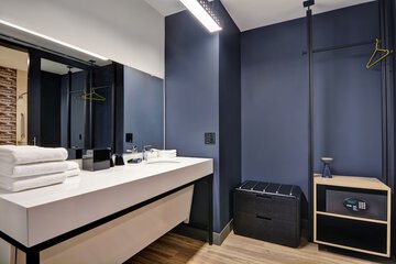 Bathroom amenities