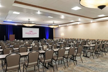 Ballroom/Hall 98 of 110