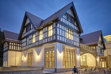 Front of property - evening/night