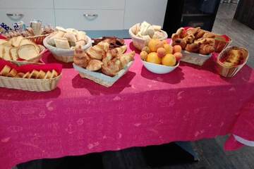 Breakfast buffet